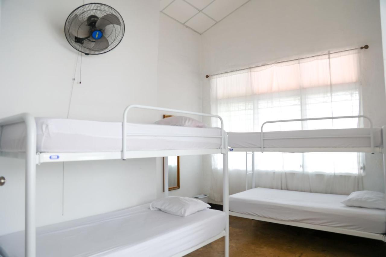 Hostal Villa Grande Panama City Exterior photo